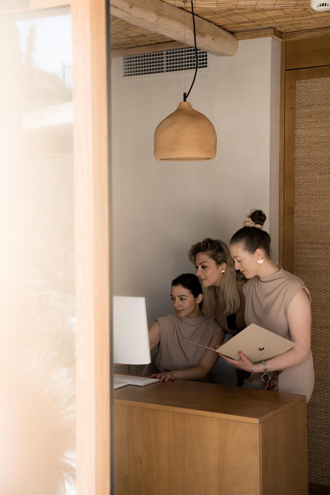 Myra Hotel カヴァラ エクステリア 写真